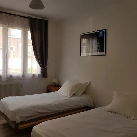 Le Voltaire Apartment *